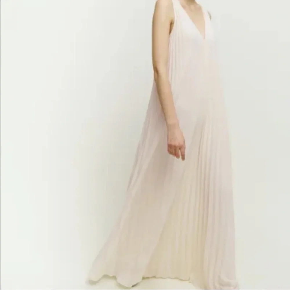 Reformation Rafina dress - Picture 9 of 13